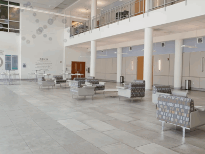 Big open lobby with seating areas.